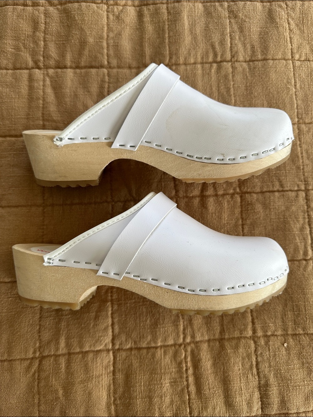 AM Toffeln Swedish Clogs 37